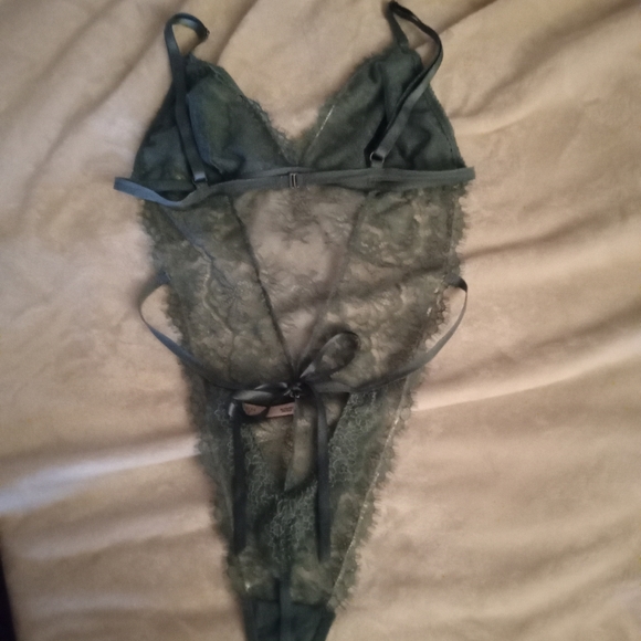 Lace babydoll - Picture 9 of 11